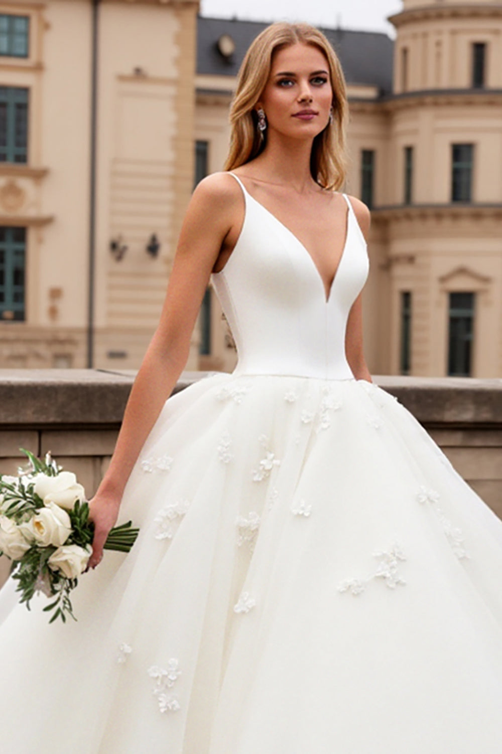 Ivory Spaghetti Straps Lace Tulle Ball-Gown Wedding Dress