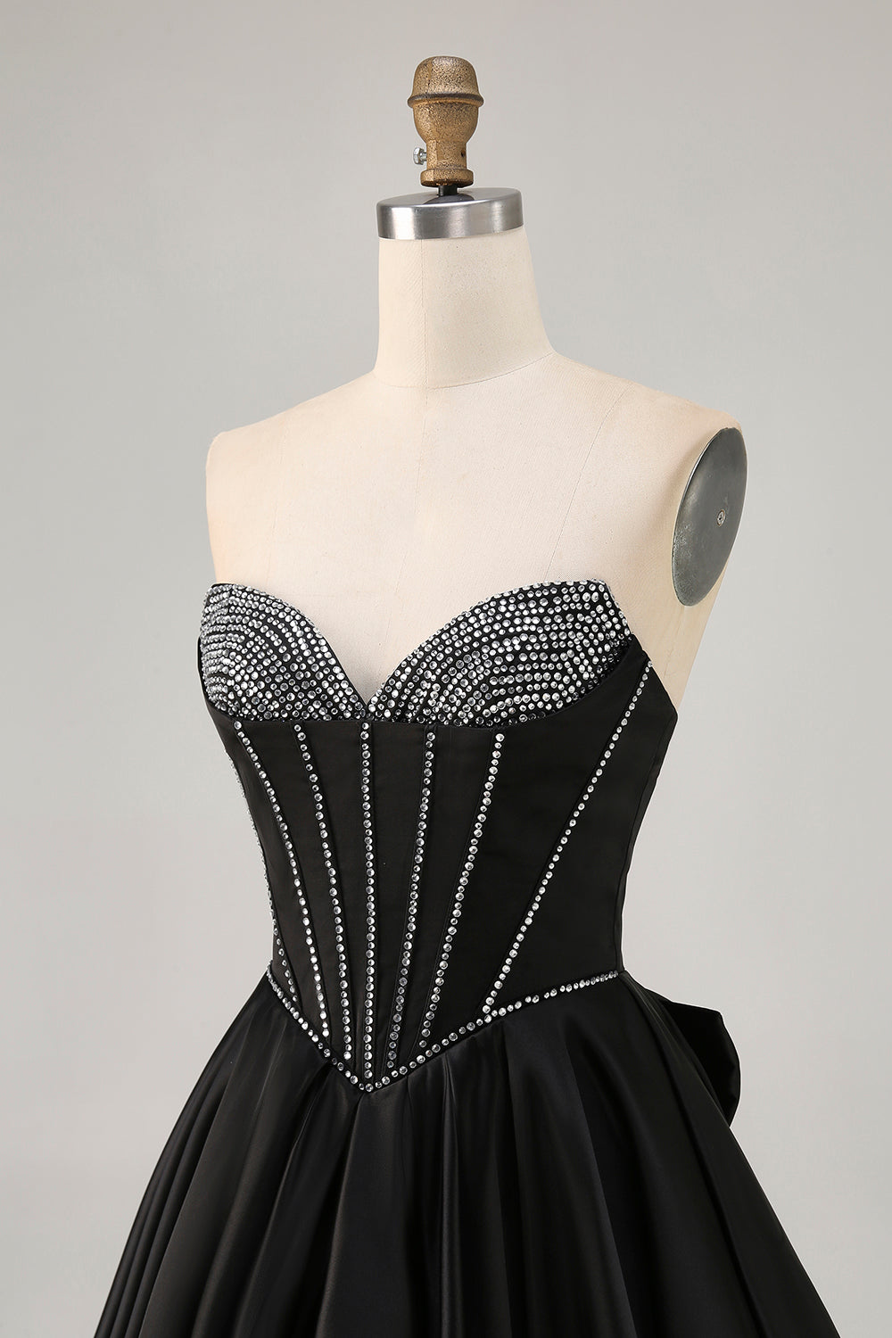 Black A-Line Sweetheart Beaded Homecoming Dress With Bow