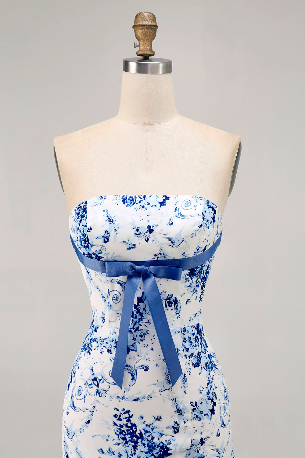 White Blue Flower Printed Bodycon Strapless Homecoming Dress
