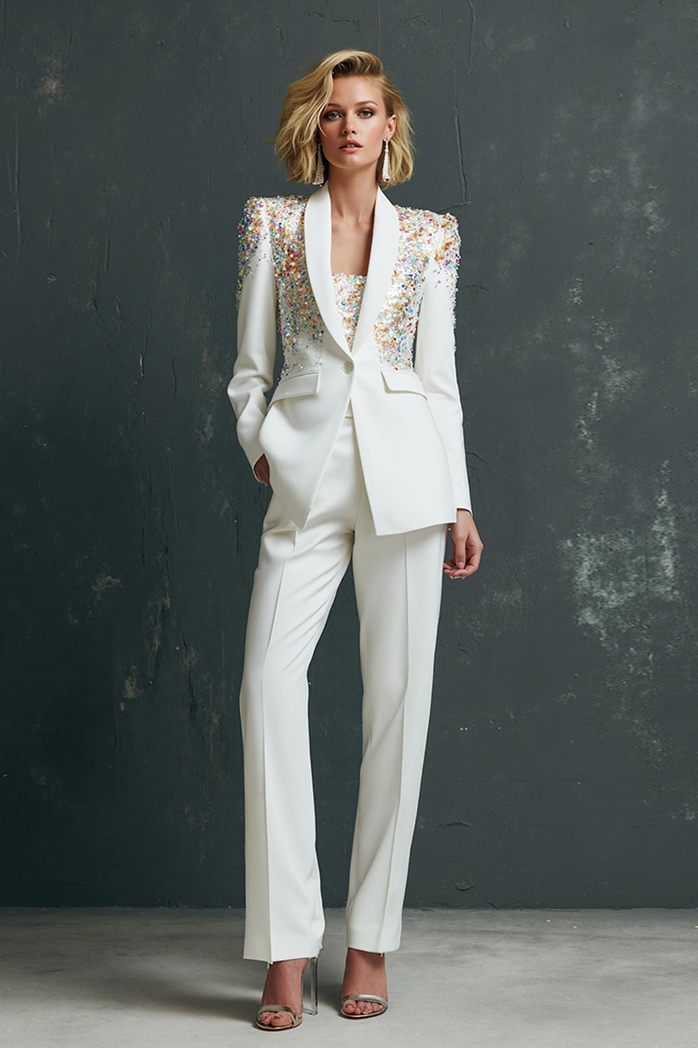White Shawl Lapel 2-Piece Women Prom Suits with Beading
