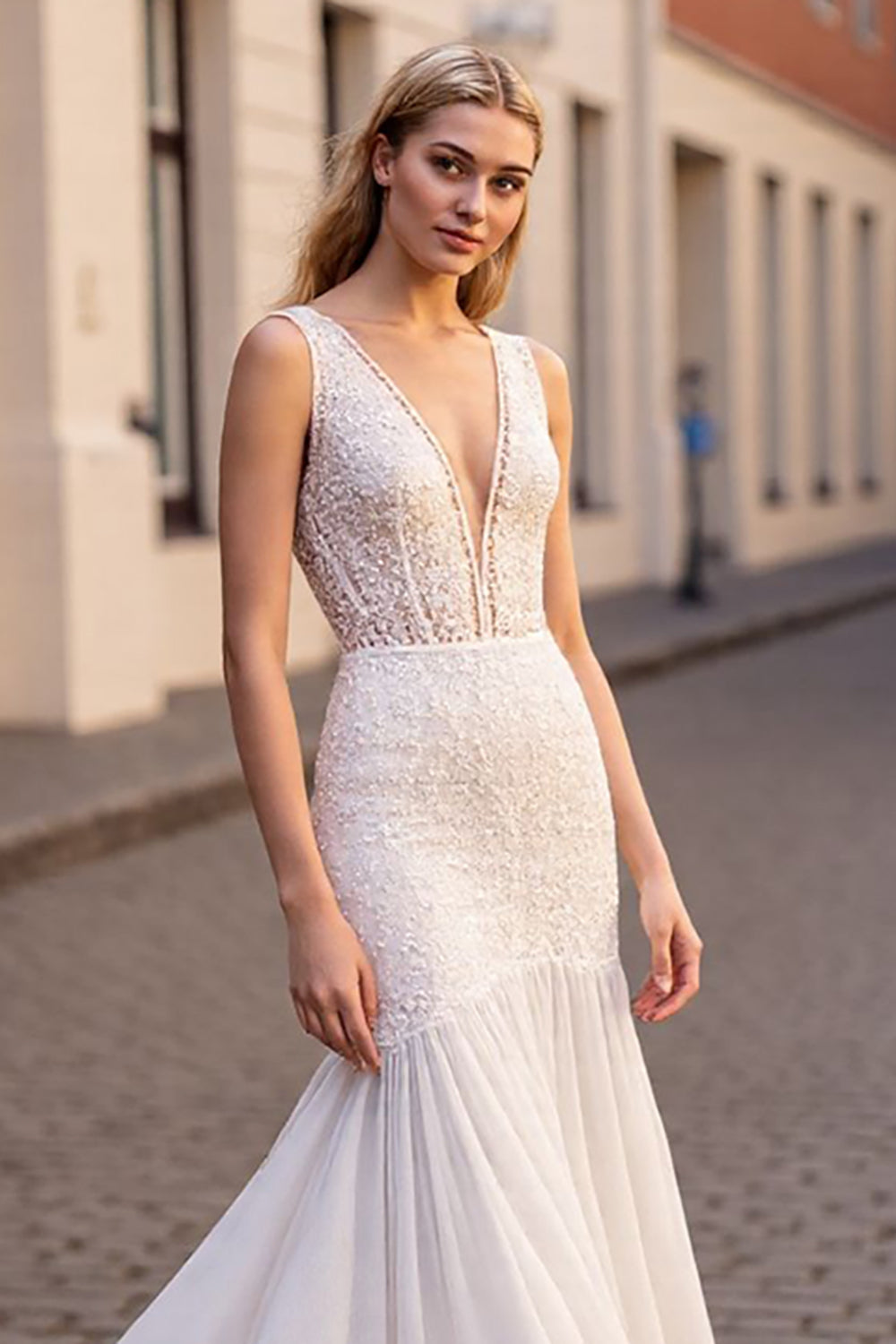 Mermaid Ivory V-Neck Long Wedding Dress