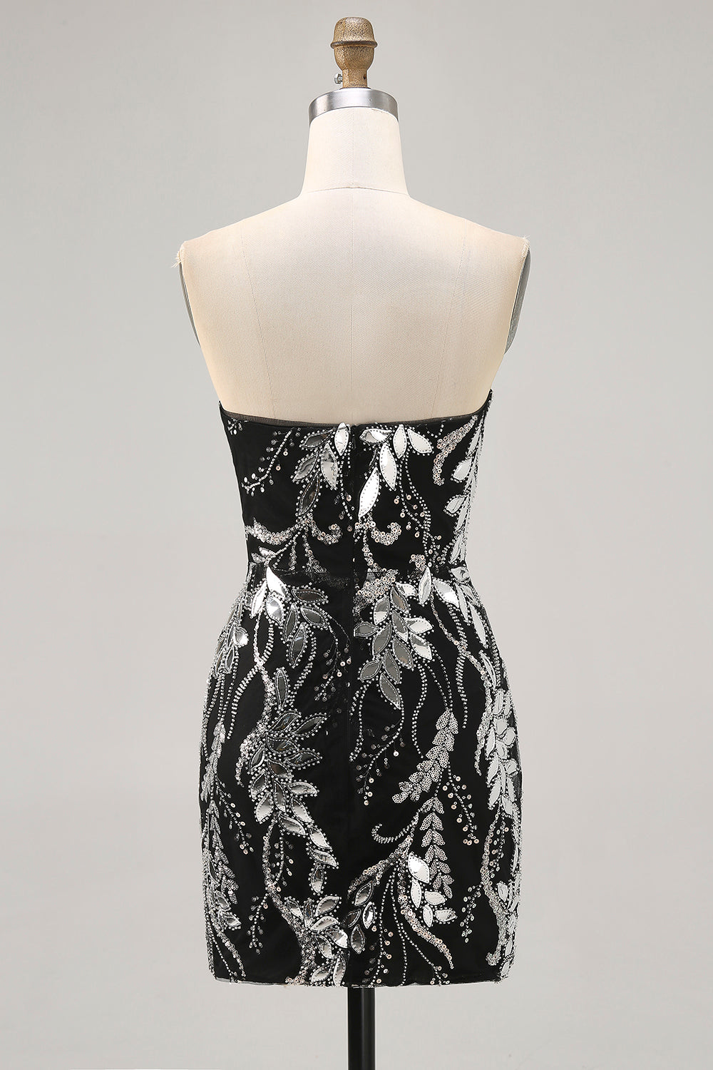 Chic Black Bodycon Sequin Strapless Homecoming Dress with Beading