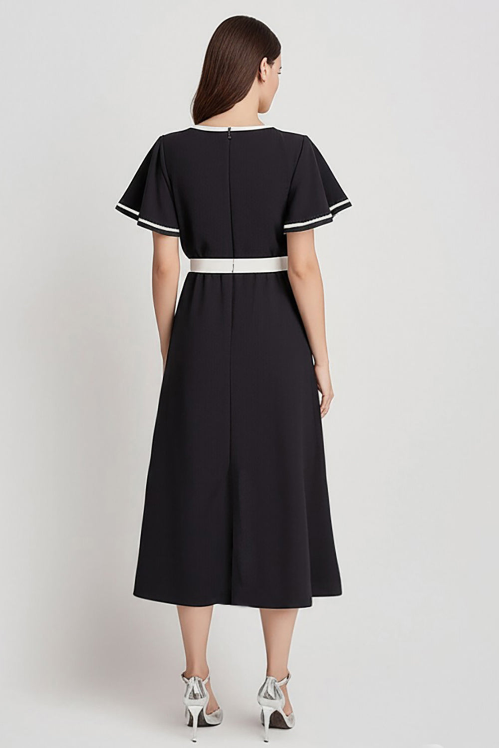 Black A Line Midi Dress with Short Sleeves