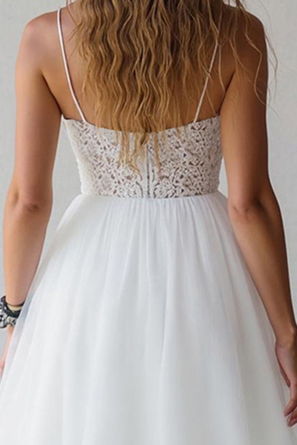 White A-Line Appliqued Tulle Short Wedding Dress