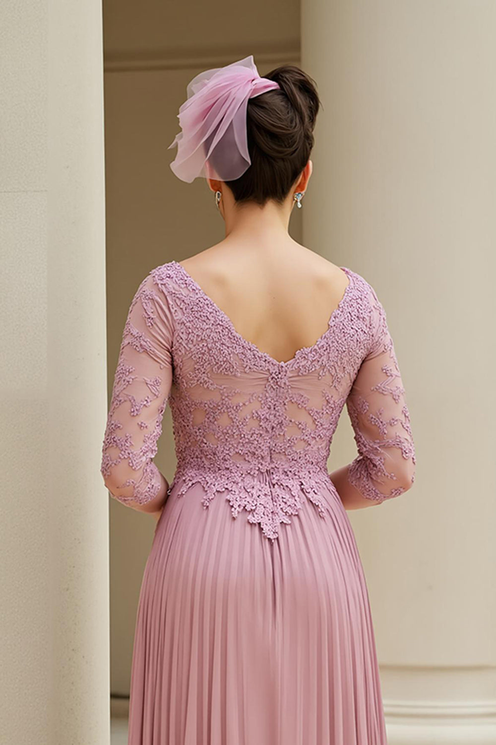 Dusty Rose A-Line V-Neck Pleated Mother Of The Bride Dress With Appliques