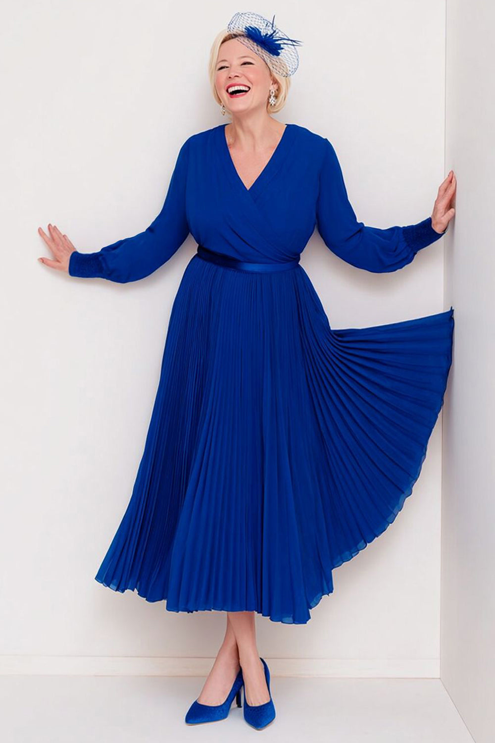 Dark Blue Pleated A-Line Midi Mother Of The Bride Dress with Long Sleeves