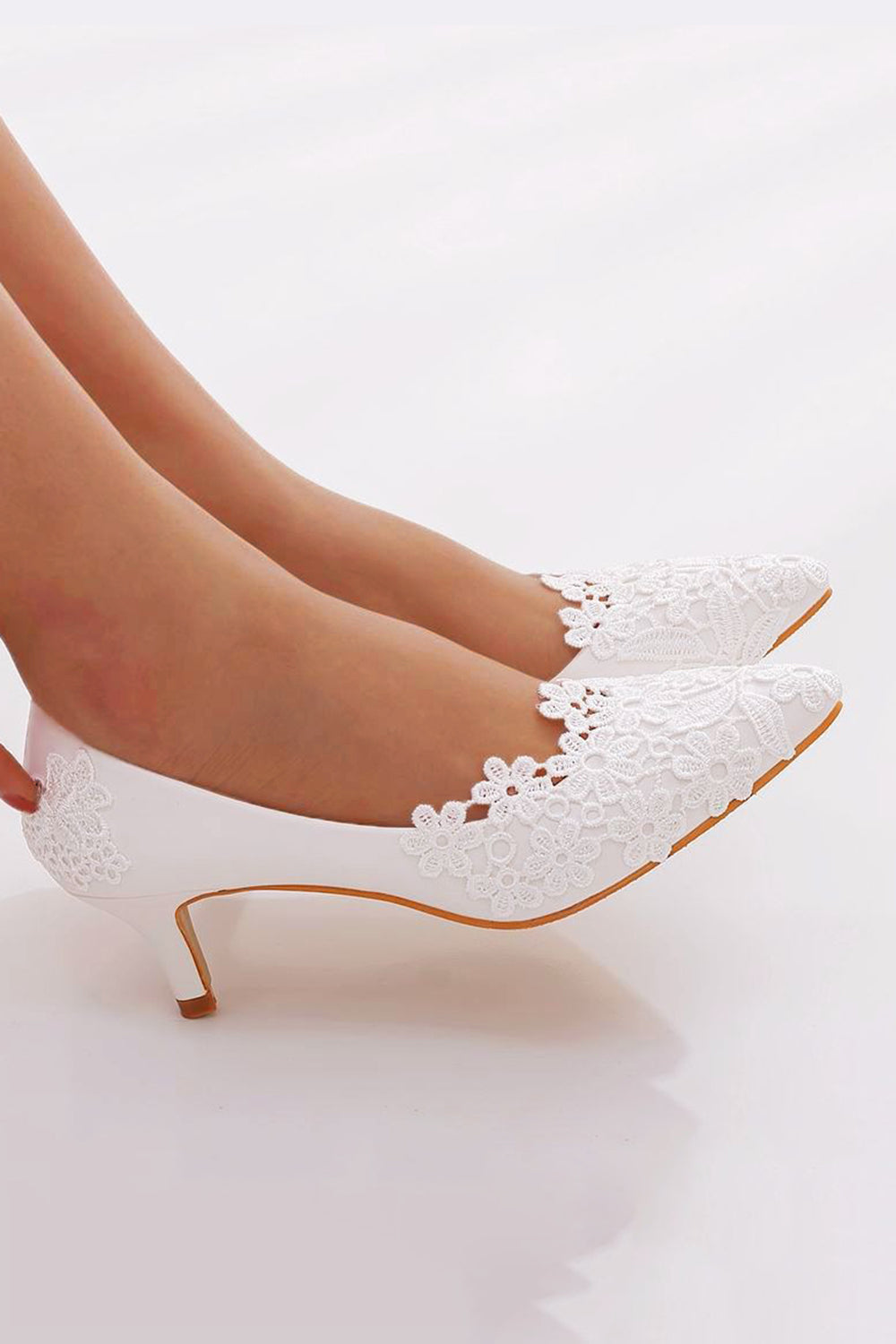 White Lace Closed Toe Pointed Wedding Shoes