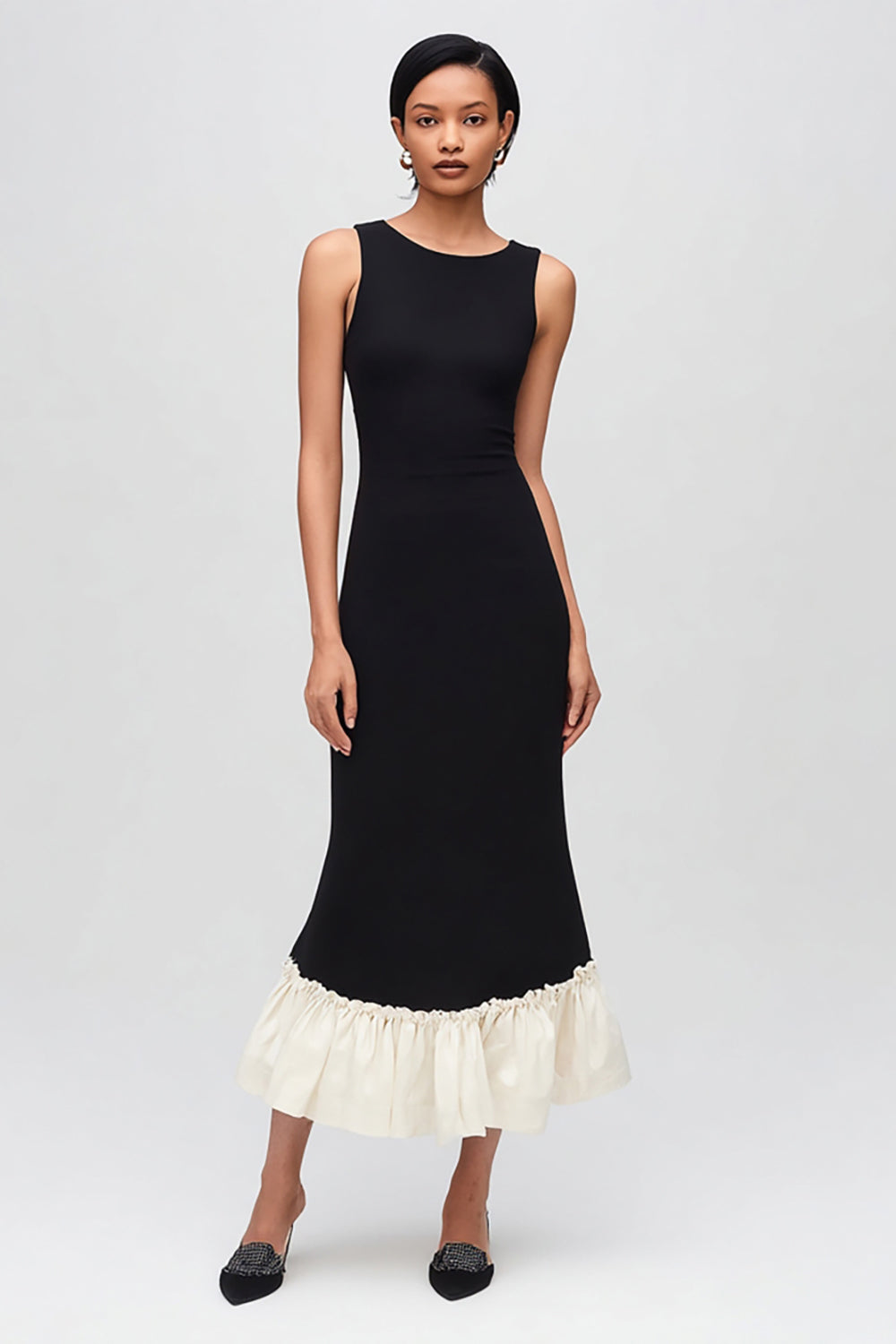 Black and White Round Neck Semi-Formal Dress with Ruffles