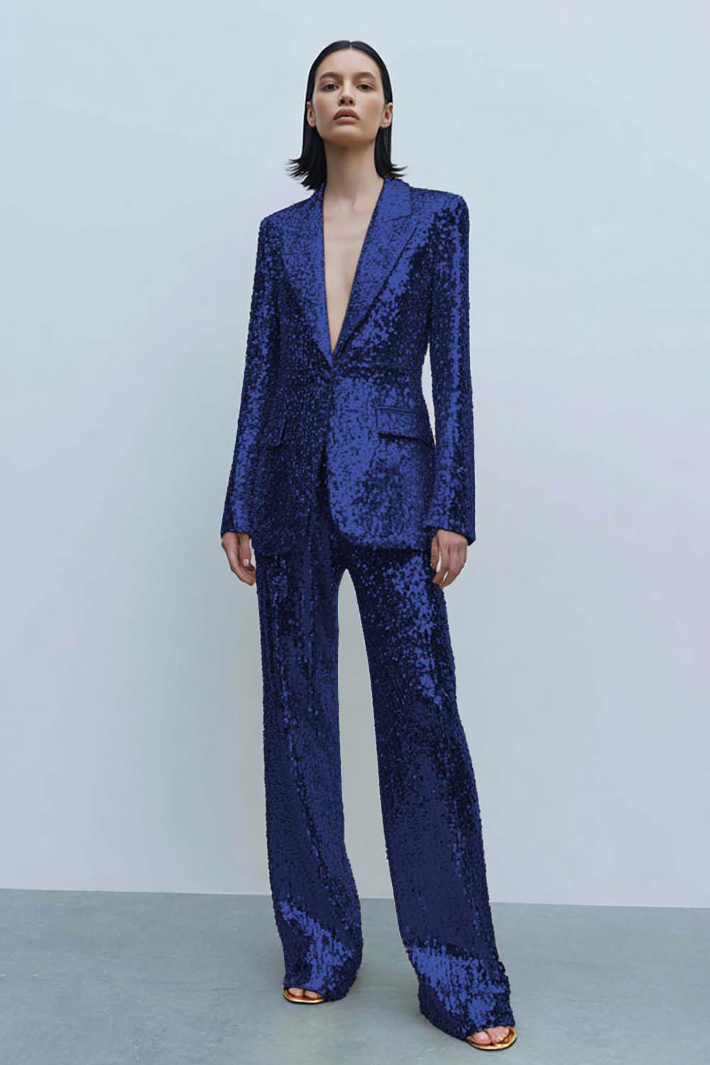 Gold Peak Lapel Sequined 2-Piece Women Prom Suits