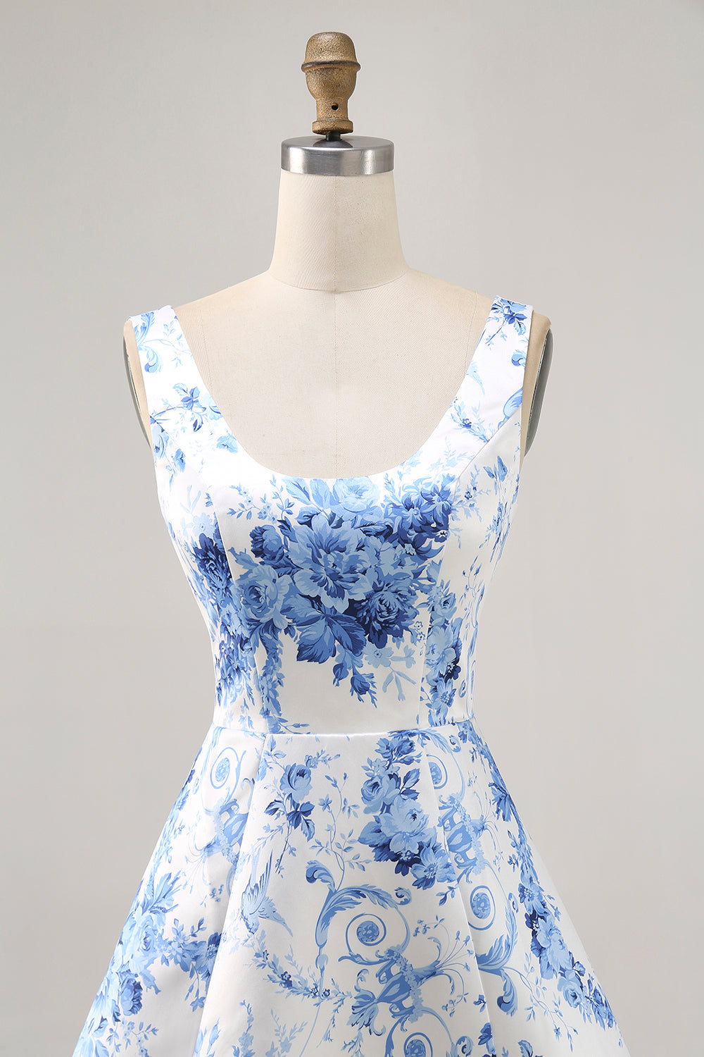 Berylove Women Floral Homecoming Dress White Blue Printed A Line V-Neck Cocktail Dress Berylove Women Floral Homecoming Dress White Blue Printed A Line V-Neck Cocktail Dress