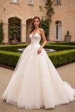 Elegant Strapless Ivory Bridal Gown Dress With Appliques