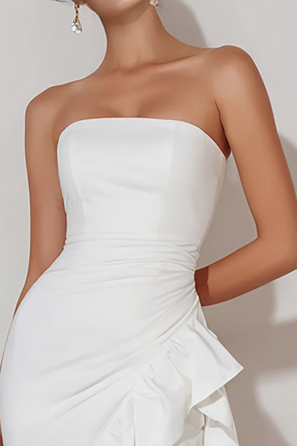 Berylove Women Strapless Mini White Dress Chic Graduation Dress with Ruffles