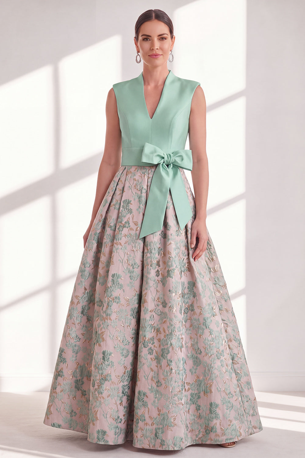 Berylove Women Blue Floral Mother of the Bride Dress A Line Pleated V Neck Maxi Formal Dress with Bow, Green / US16W