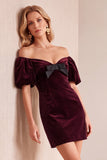 Off The Shoulder Bodycon Velvet Dark Green Mini Cocktail Dress